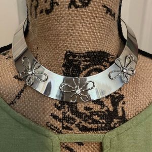 Silver cuff necklace